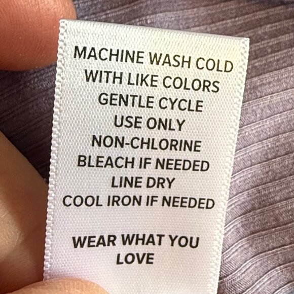 ๐ฑ 5 for $10. Torrid Super Soft Purple Rib Knit Tank Top - Picture 5 of 5